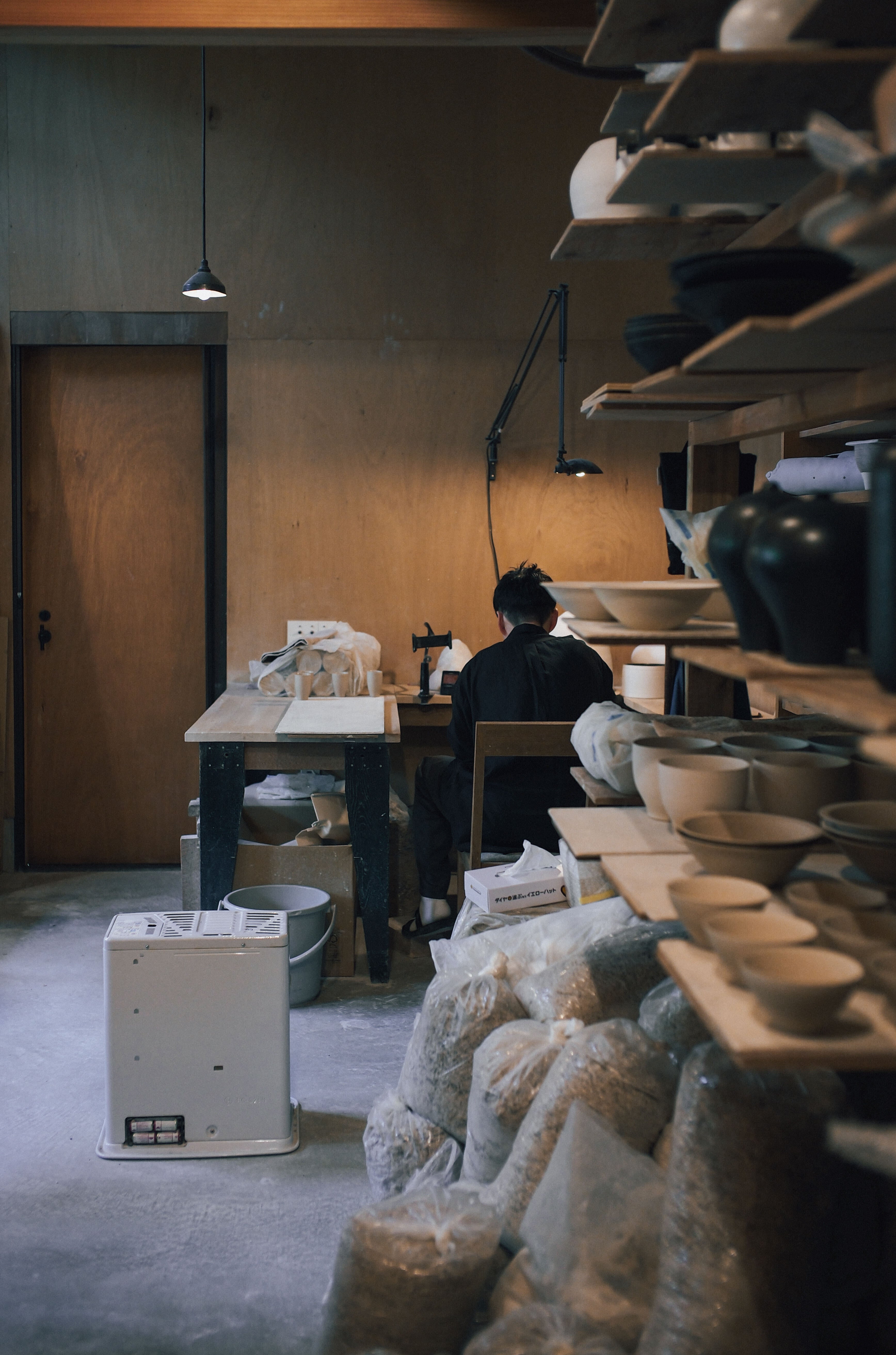 新品/新宿伊勢丹購入 作家 吉田直嗣 中皿3枚セット プレート陶磁器 新品/新宿伊勢丹購入 作家 吉田直嗣 中皿3枚セット プレート陶磁器